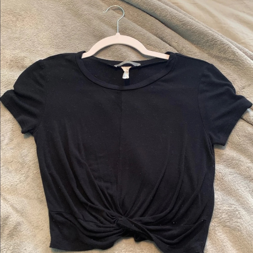 soft black crop tee